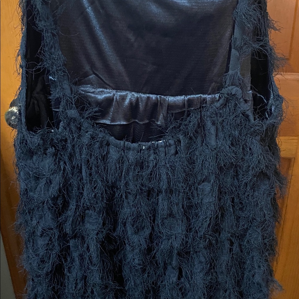 Elegant Black Eyelash Textured Sleeveless Midi Dress - Picture 5 of 6